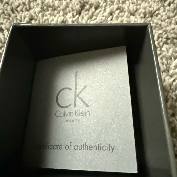 NWT Calvin Klein Silver Fidget Spinner Ring with dust bag and box - Picture 7 of 8
